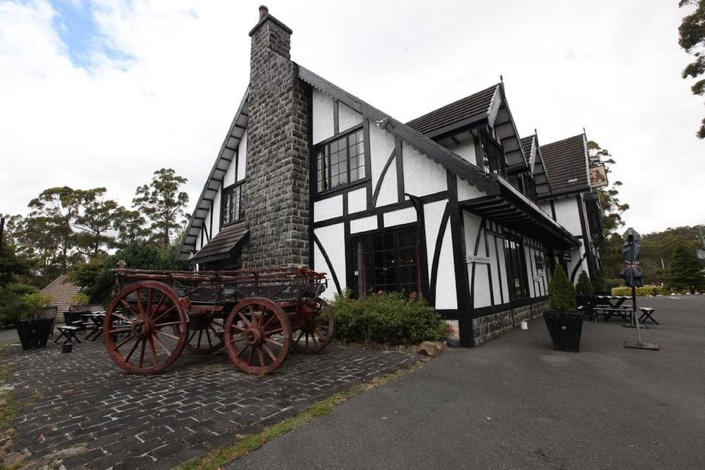 The Fox And Hounds Historic Hotel Port Arthur Exterior photo